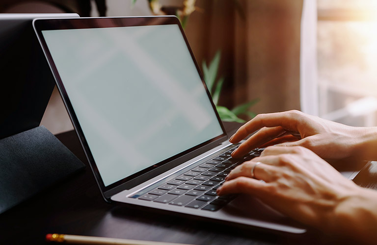 Jak nás kontaktovat